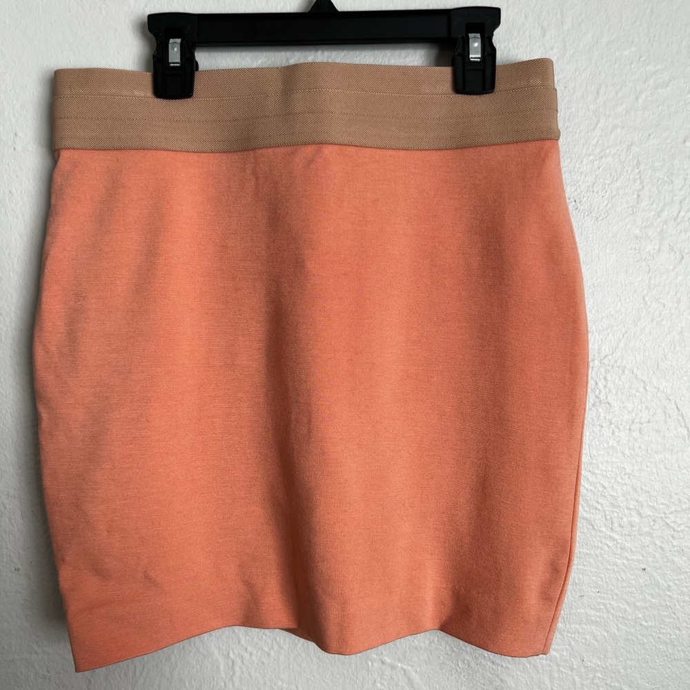 NWT BCBG Max Azria Athena skirt in blush, size S - Picture 5 of 8